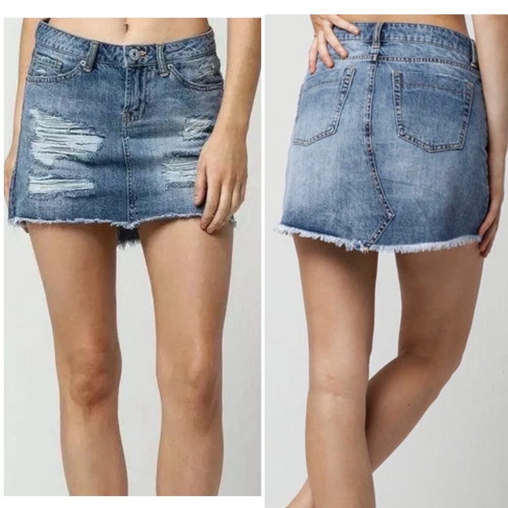 Vanilla Star Denim Mini Skirt Sz 7 Premium Blue Distressed and Destroyed Raw Hem